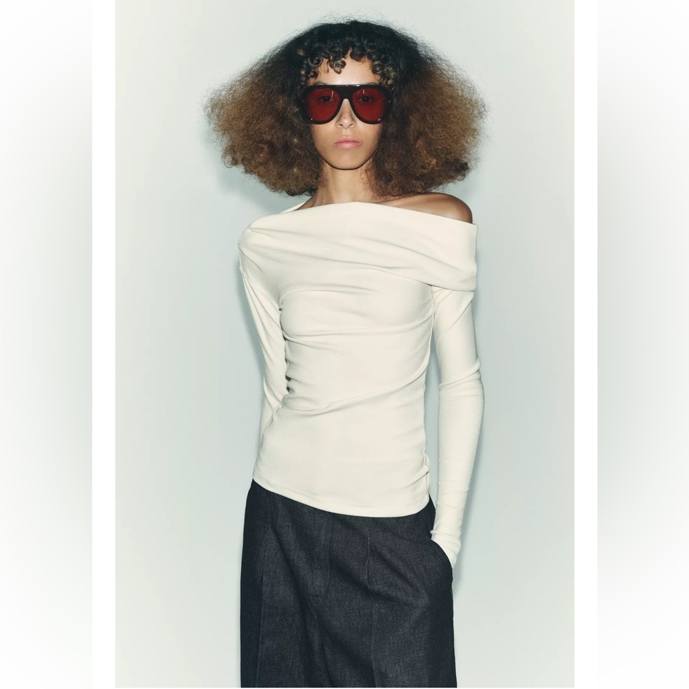 Zara Off-Shoulder Long Sleeve Top - Cream